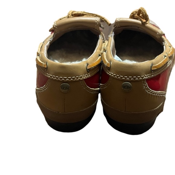 Ugh Ashdale Red Patent Leather Tan Sheepskin Duck Rain Shoe Boot Winter Snow - Picture 3 of 5